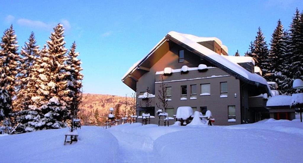 Resident Harrachov Family Apartment Luaran gambar