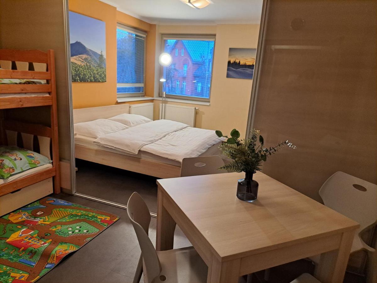 Resident Harrachov Family Apartment Luaran gambar
